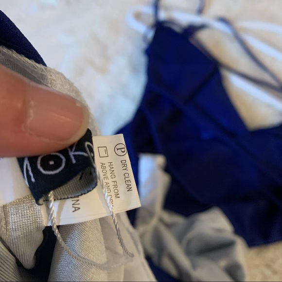 Mokoru Spandex and Poly Form Fitting, Backless Dress Size 3/Small. Royal Blue. - Picture 9 of 10